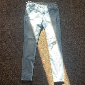 Cute acid wash American Eagle jeans